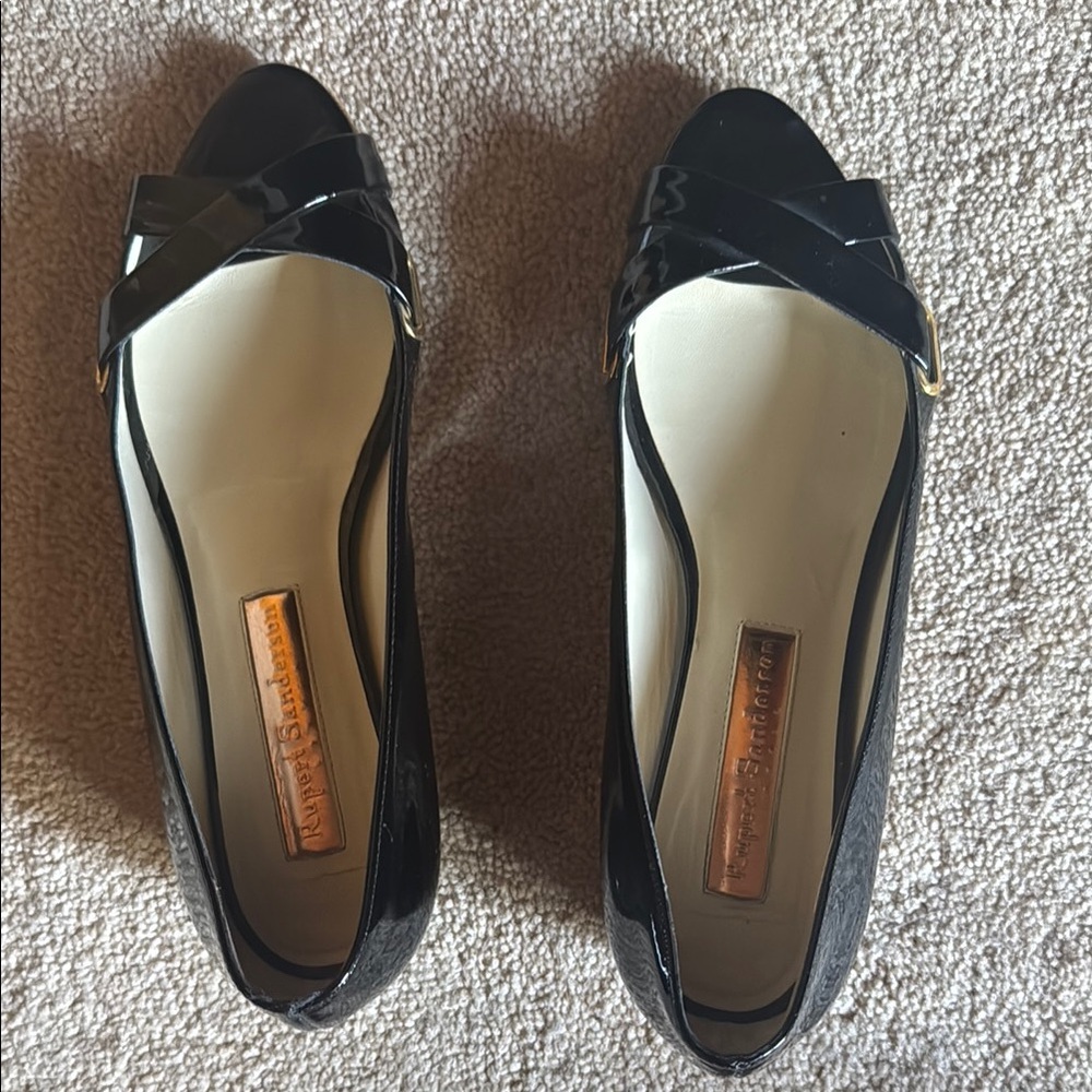 Rupert Sanderson Black Heels Elegant Design